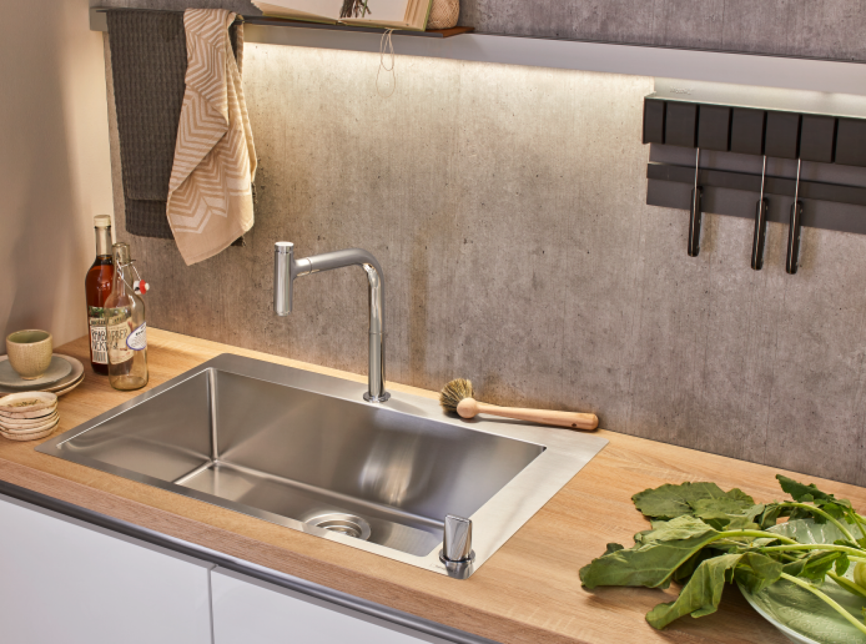 Kombinacja zlewozmywakowa dla małej kuchni.