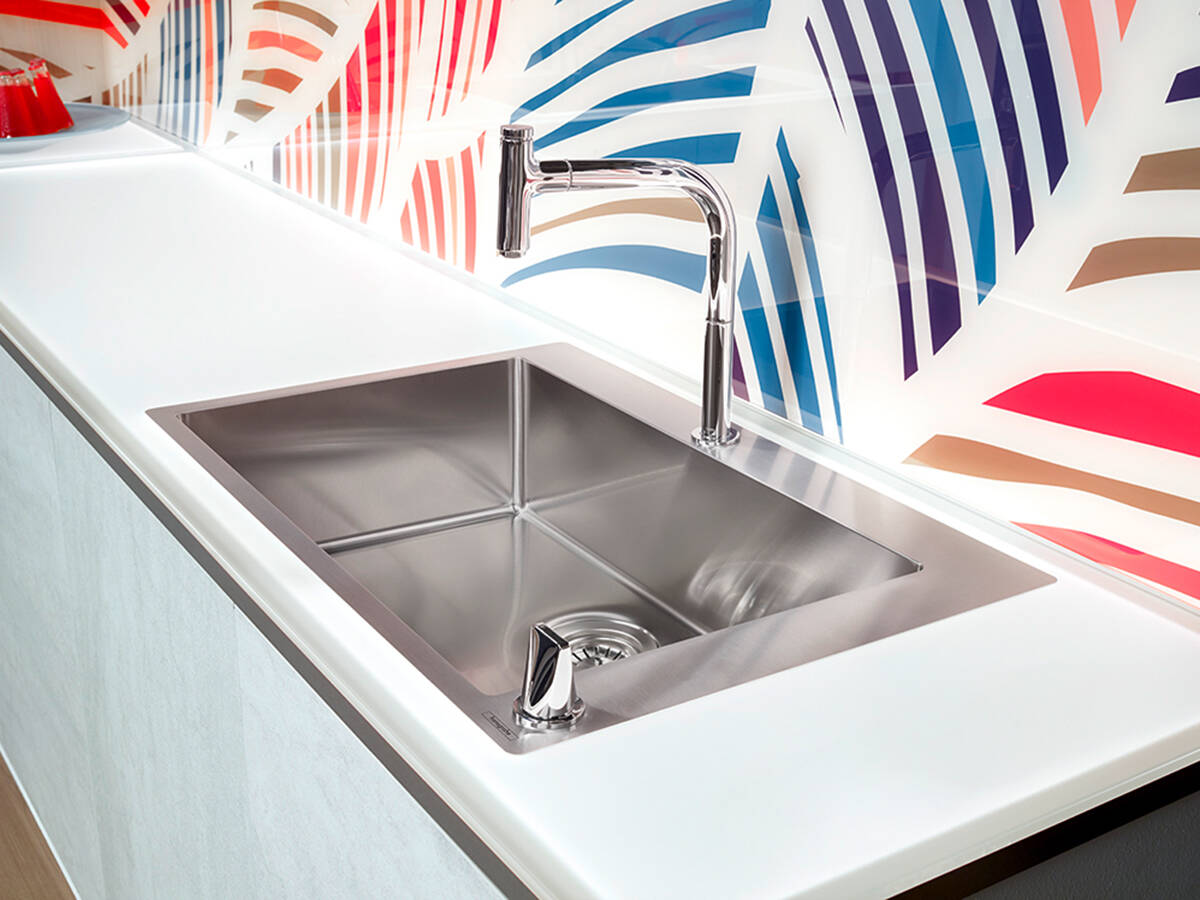 Tochi boom Verzwakken Integraal Keuken in neopop-design kleurrijk vormgeven | hansgrohe BE