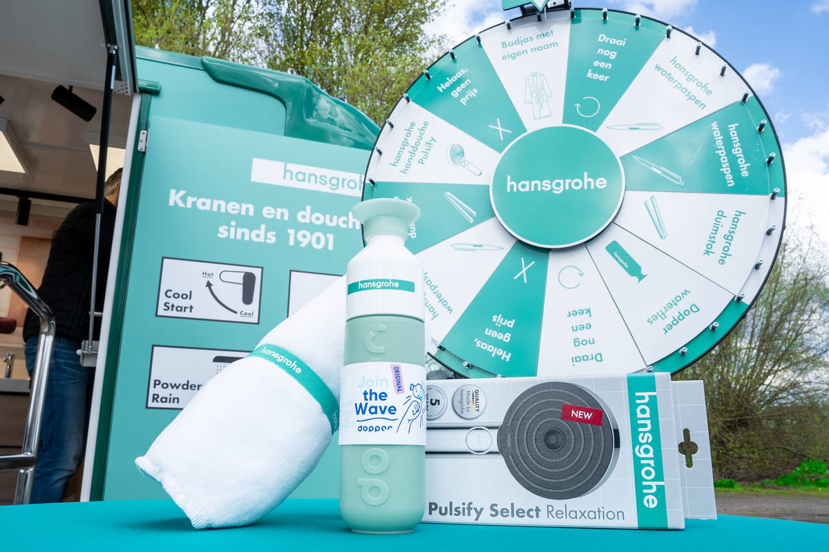 De hansgrohe promotruck vol badkamerproducten en acties