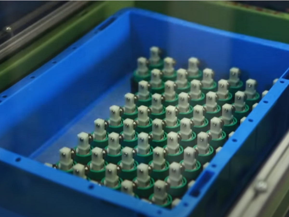 Manufacturing process mixer