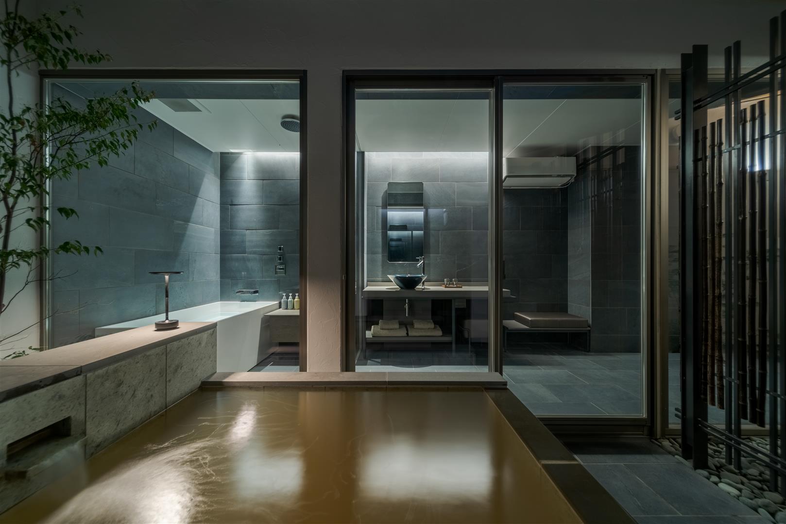 日本初のゼロエネルギーホテル