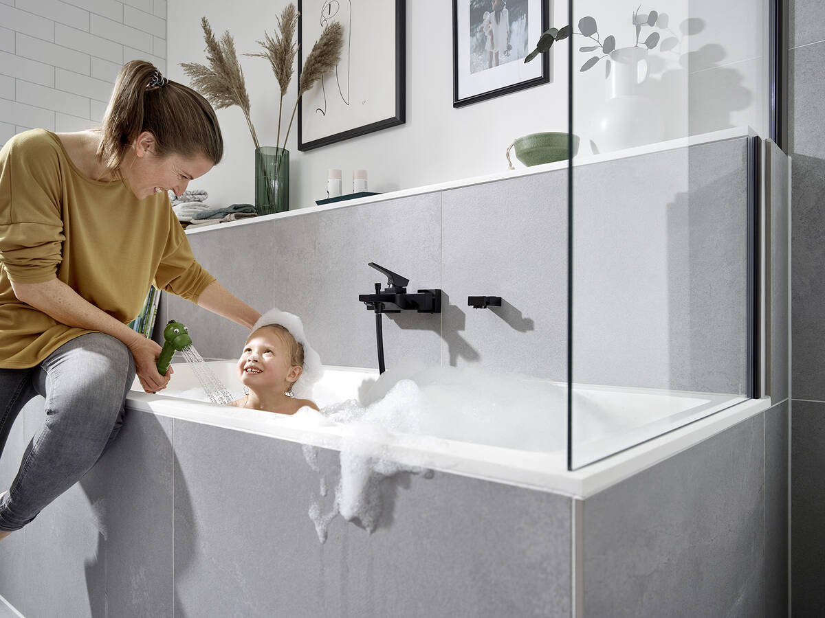 Vibrant Jocolino shower head by hansgrohe for children.
