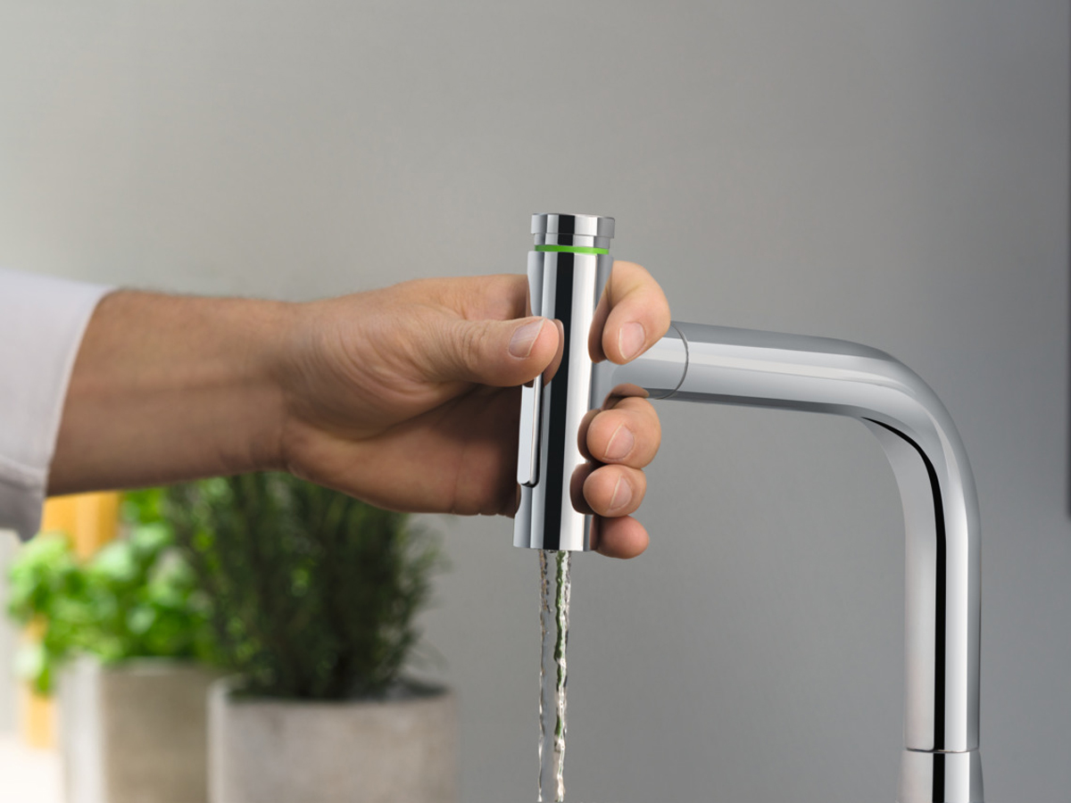 Sink Mixer with pull out hand shower 