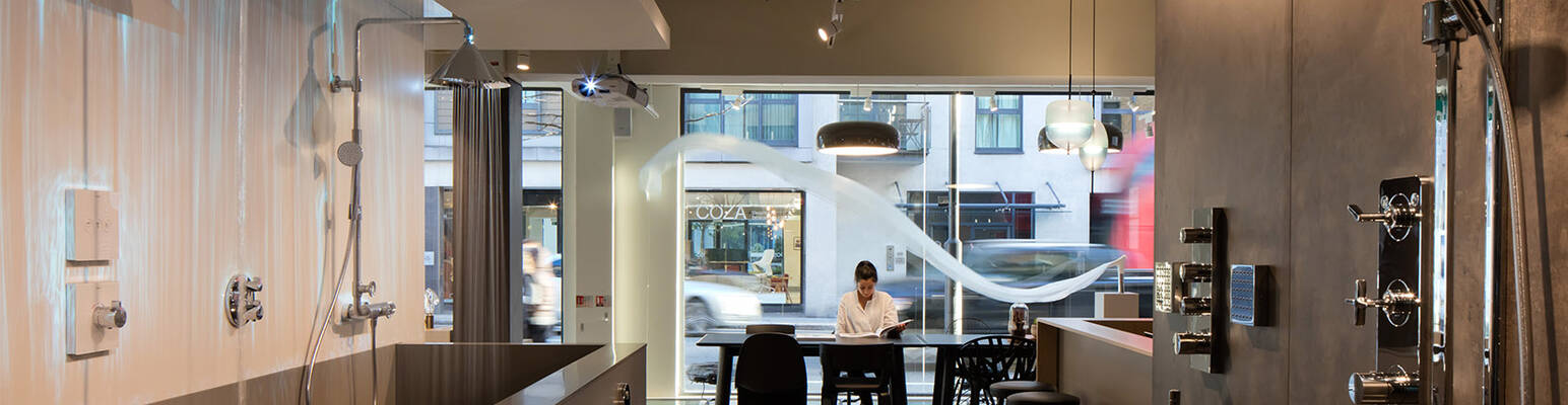 High-quality taps and shower heads. High-quality taps and shower heads.