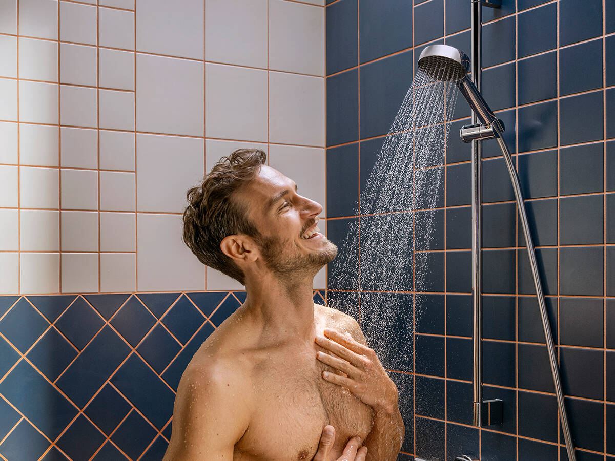 Milieuvriendelijke EcoSmart mengkranen en douches besparen water.