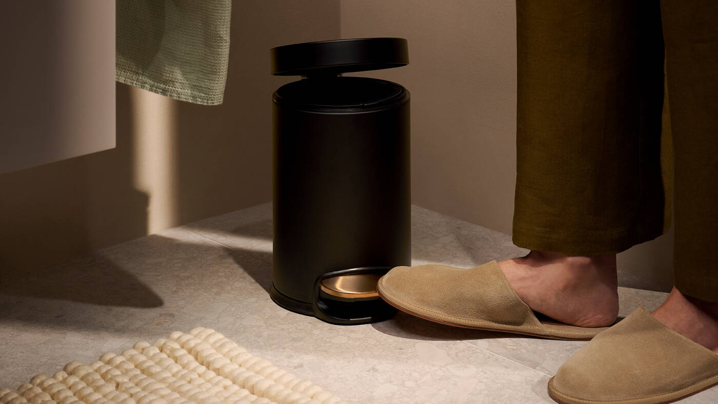AddStoris S pedal bin in the bathroom, Matt Black.