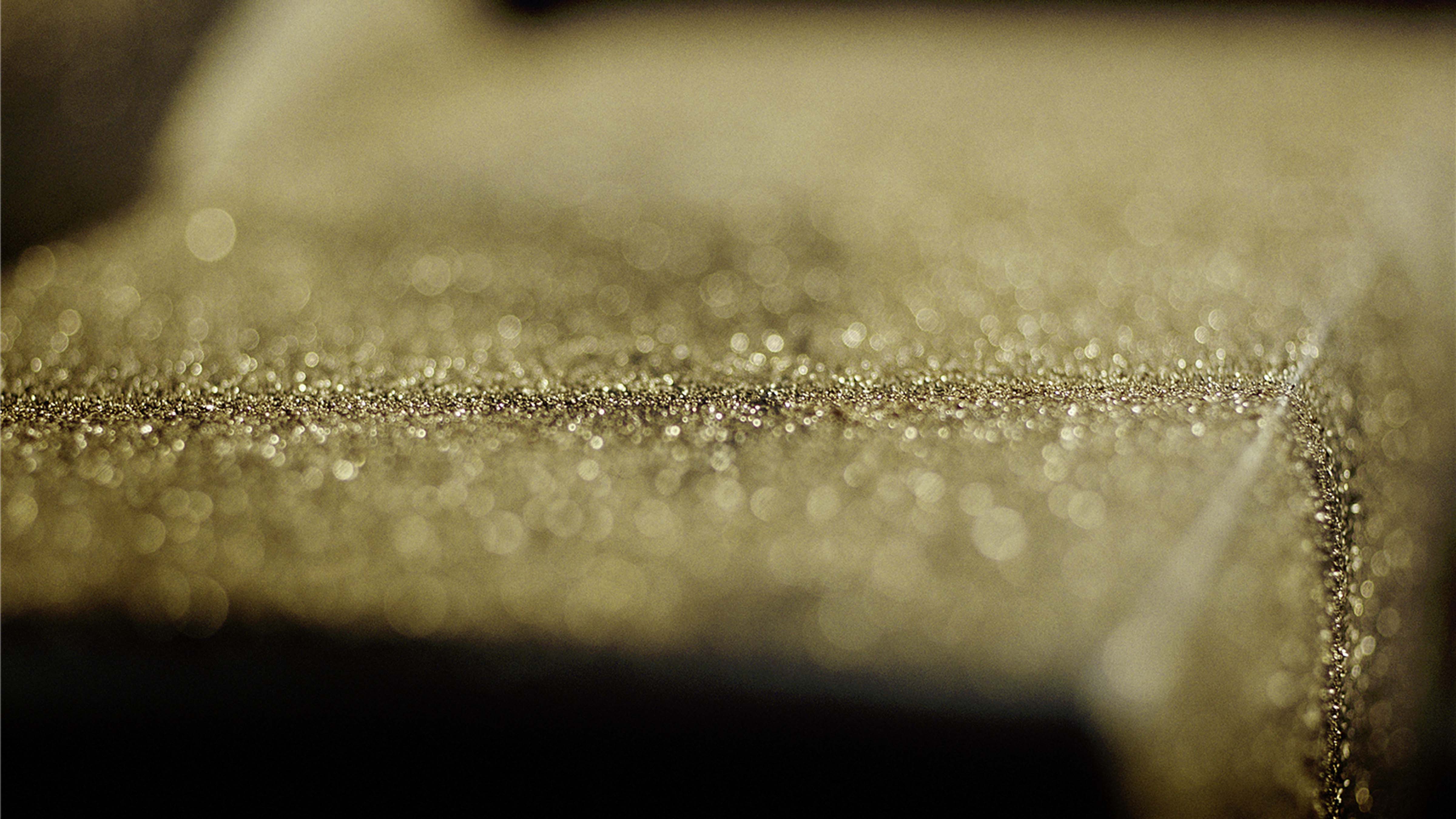 水という素材と共に。