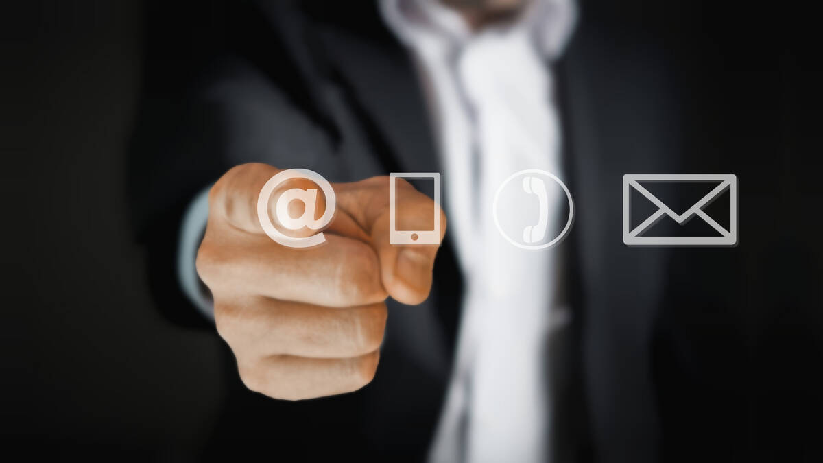 Access to AXOR: via the contact form, e-mail or telephone.