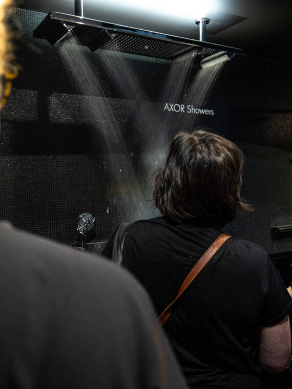 The AXOR ShowerHeaven 1200. Perfect realization of the trend noble and exclusive for the shower. The AXOR ShowerHeaven 1200. Perfect realization of the trend noble and exclusive for the shower.