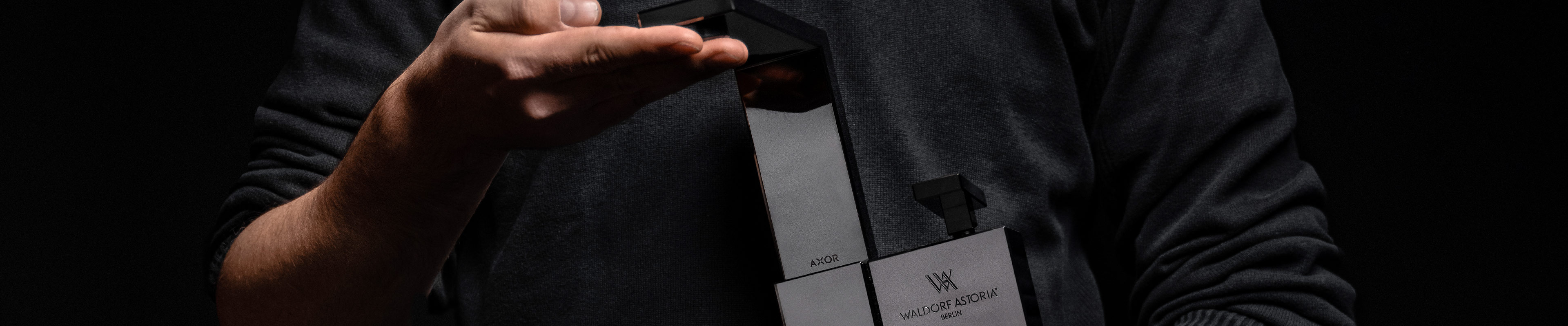 AXOR Signature. Klare Funktionen in universellen Symbolen.