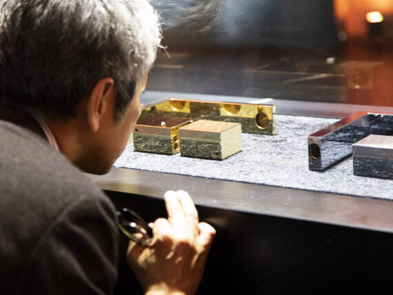 Demonstration of the AXOR Edge manufacturing process Demonstration of the AXOR Edge manufacturing process