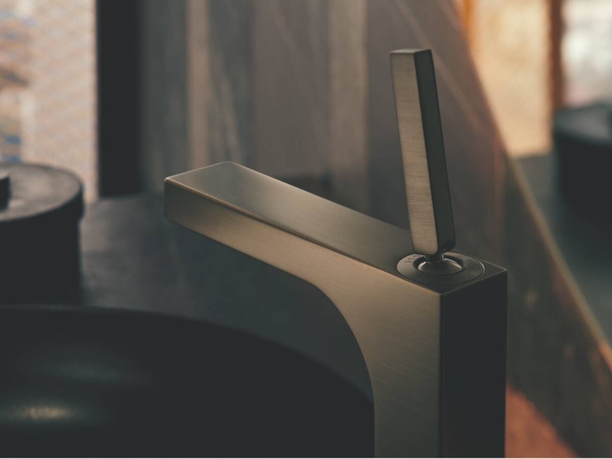 Striking bathroom design