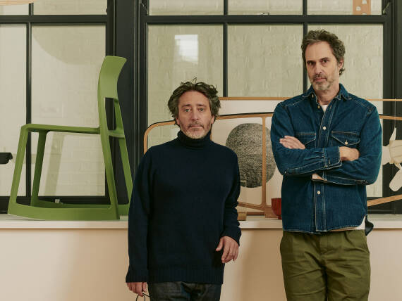 Portrét londýnské designérské dvojice Edwarda Barbera a Jaye Osgerbyho