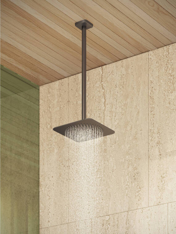 Close-up of an AXOR Citterio C overhead shower Close-up of an AXOR Citterio C overhead shower