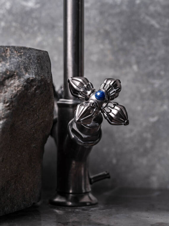 A close-up of a customized AXOR Montreux with bejeweled handles. A close-up of a customized AXOR Montreux with bejeweled handles.