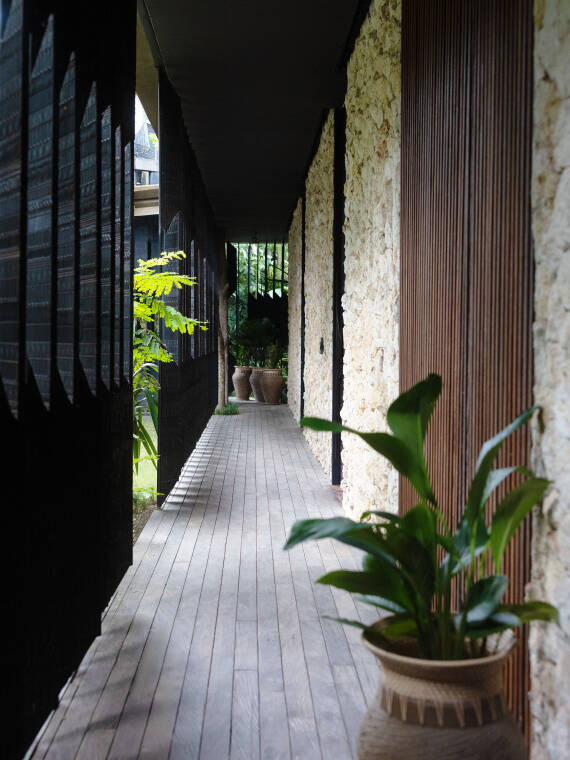 Eingangsbereich der Lost Villa auf Bali