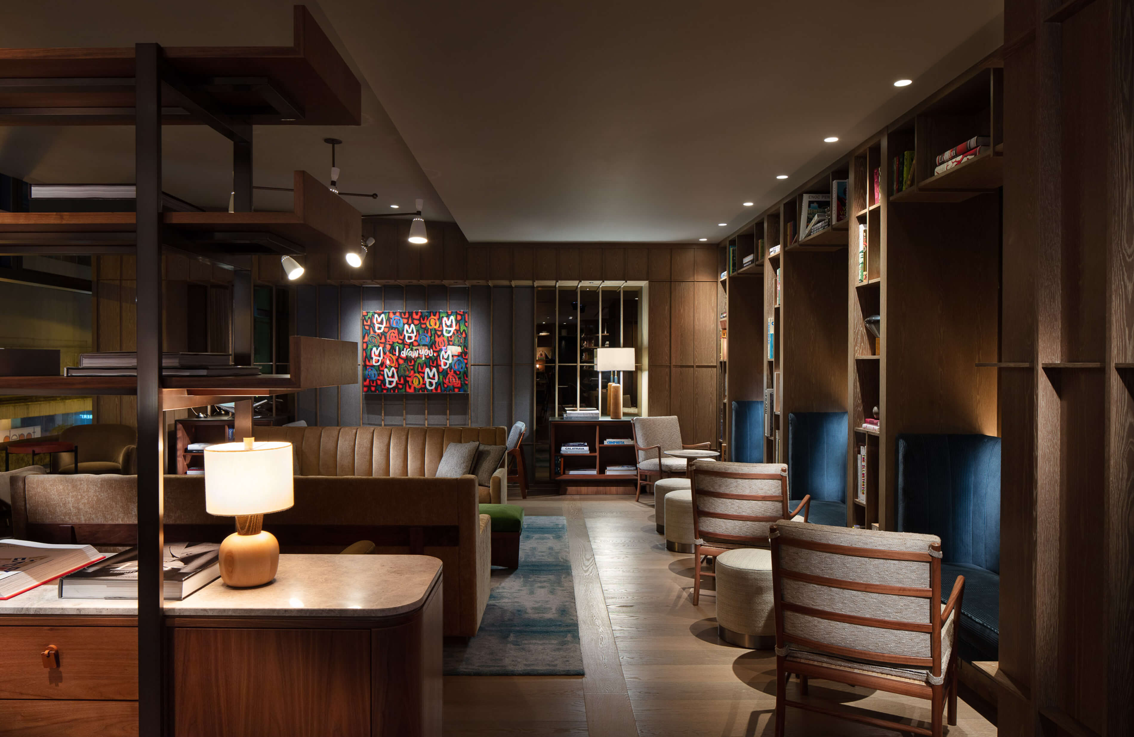 Lounge av The Hari Hong Kong. Courtesy of The Hari Hong Kong/ Origin One Ltd