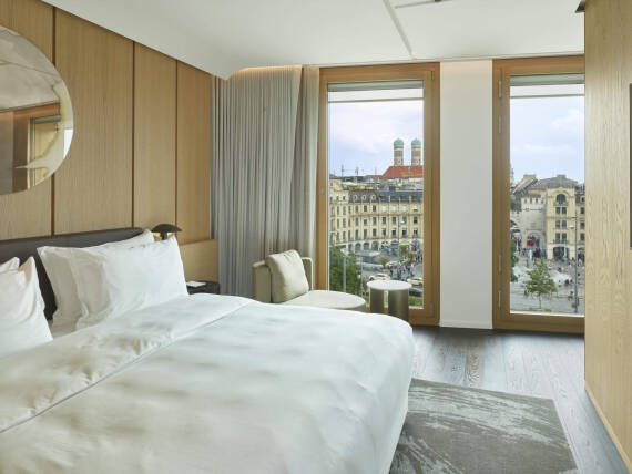 ‘Suite’ del Königshof de Múnich con vistas a la plaza Stachus