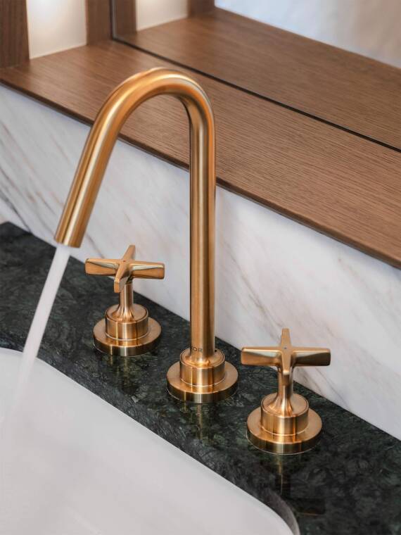 Bathrooms of the Rosewood Munich - a stylish component mix Bathrooms of the Rosewood Munich - a stylish component mix