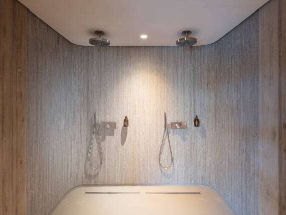 AXOR One Showers in the Atmosphere Spa AXOR One Showers in the Atmosphere Spa