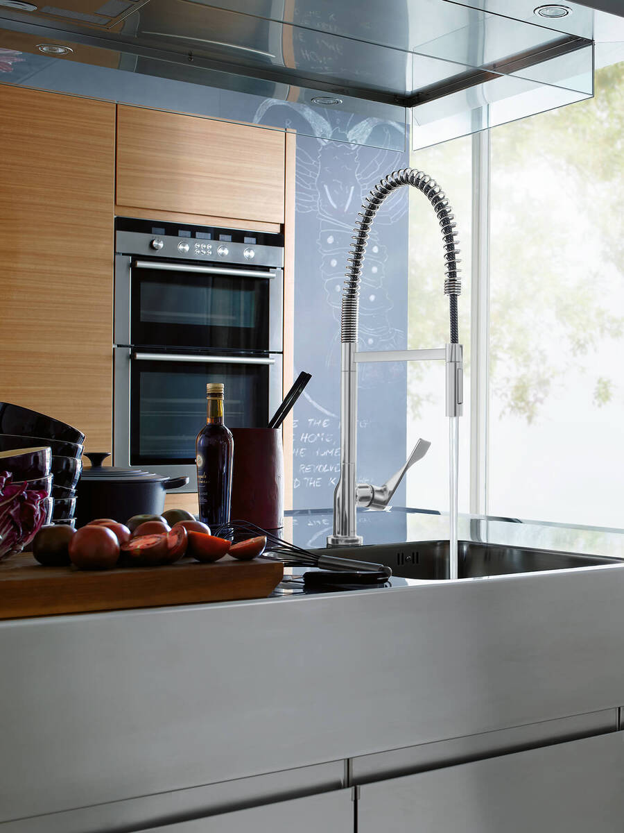 AXOR Citterio single-lever Semi-Pro kitchen mixer.