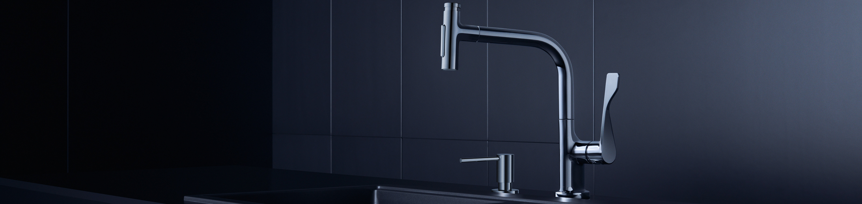 AXOR Citterio Select single-lever mixer with pull-out spray.