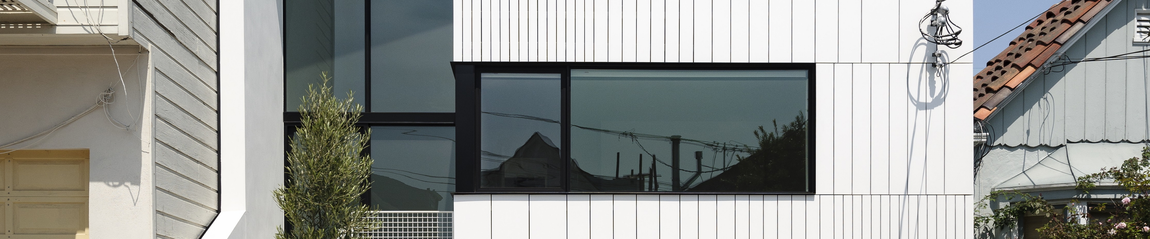 Street-view of the Switchback House in San Francisco.