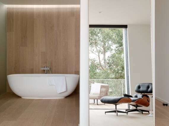 A Switchback House bathroom with AXOR Uno and AXOR Urquiola. A Switchback House bathroom with AXOR Uno and AXOR Urquiola.