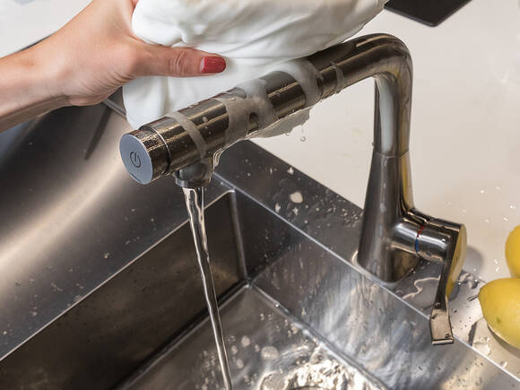 How to clean high-quality kitchen faucets