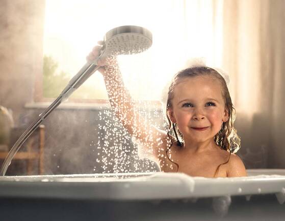 Strålevalg på hånddusjen med hansgrohe Select. Strålevalg på hånddusjen med hansgrohe Select.