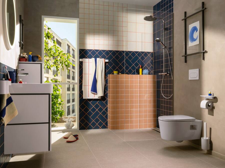 hansgrohe toilet, bathroom.