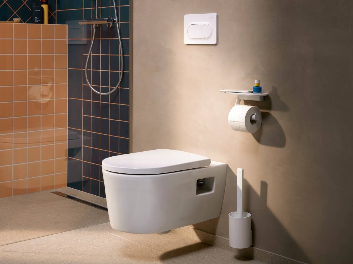 hansgrohe toilet accessories.