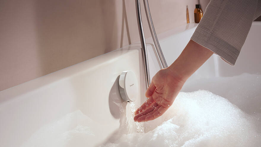 Bath fillers, wastes & overflows