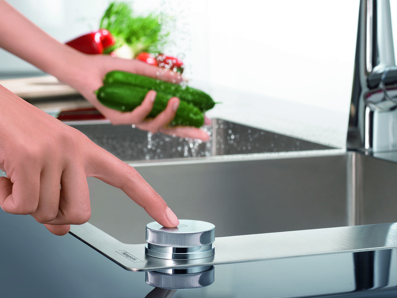 Talis Select Waschtischmischer mit Select Technologie. Talis Select Waschtischmischer mit Select Technologie.