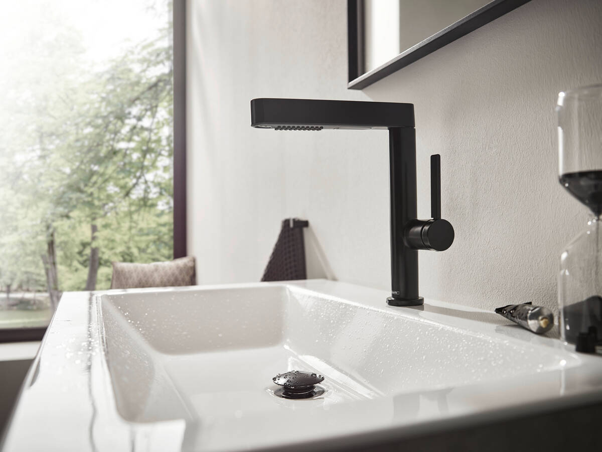 hansgrohe Finoris lavatory faucet in Black