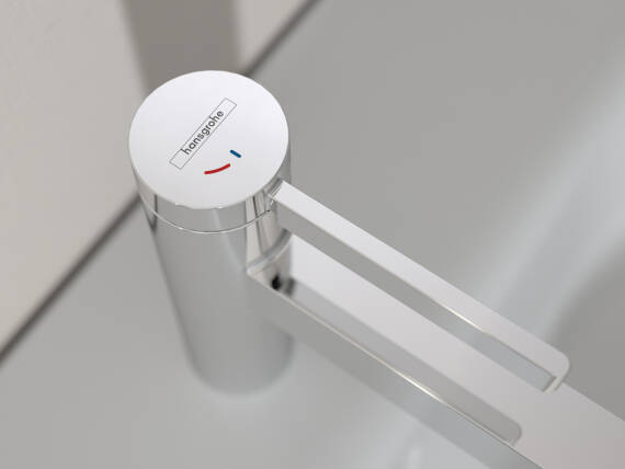 hansgrohe CoolStart Armatur mit Griff in Mittelstellung.