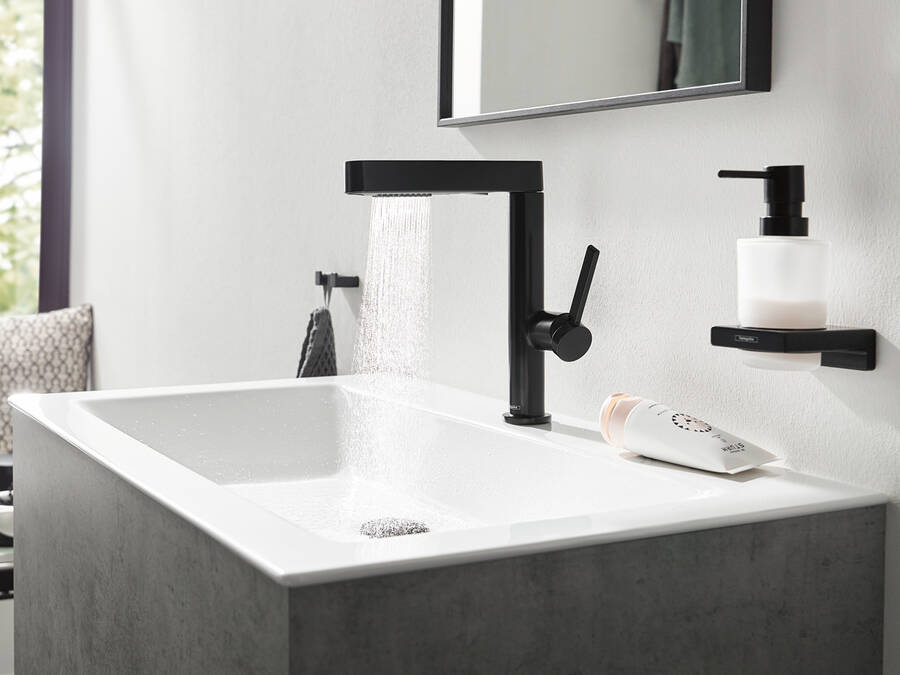 Mitigeur de lavabo Finoris avec douchette extractible.