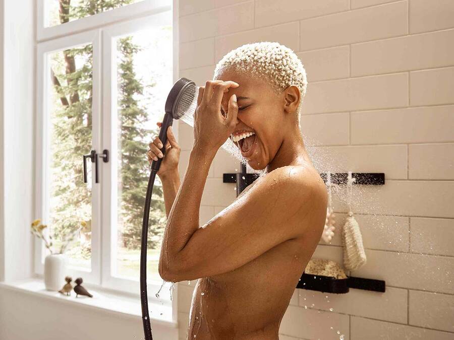 Discover hansgrohe news in the bathroom.