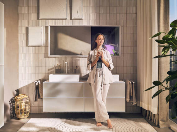 Helle und naturnahe Badgestaltung als Trend 2025