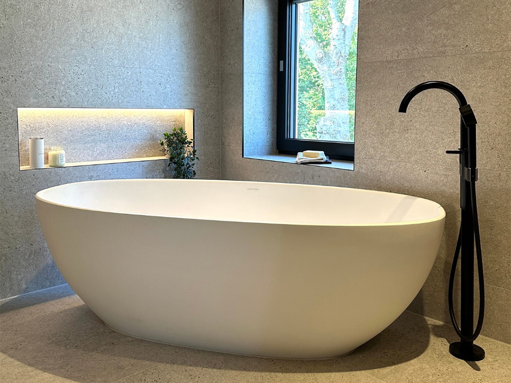 Bath tub water consumption: How to reduce your ecological footprint