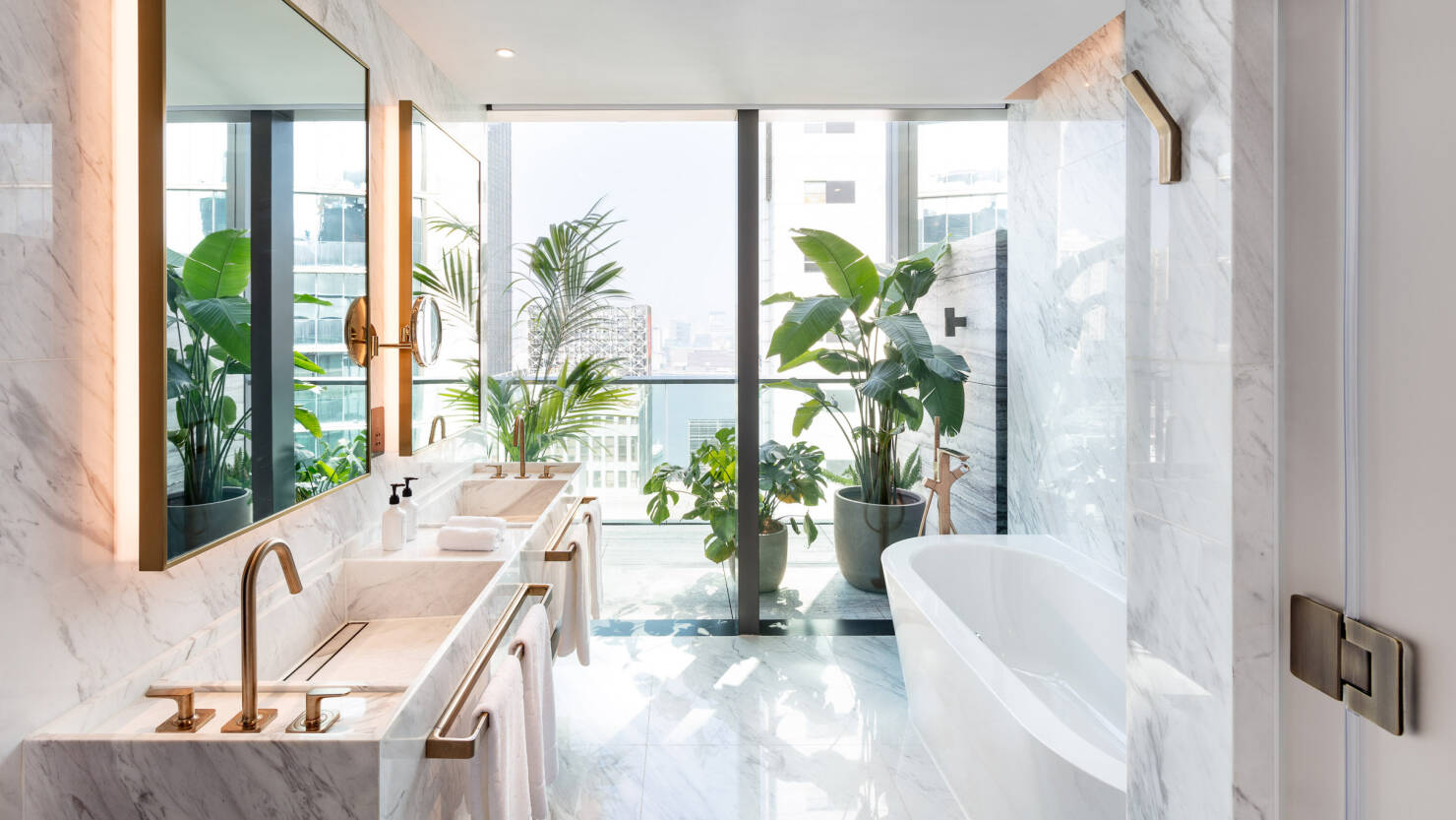 Tara Bernerd & Partners gestalten eleganten Rückzugsort im pulsierenden Hong Kong mit AXOR.