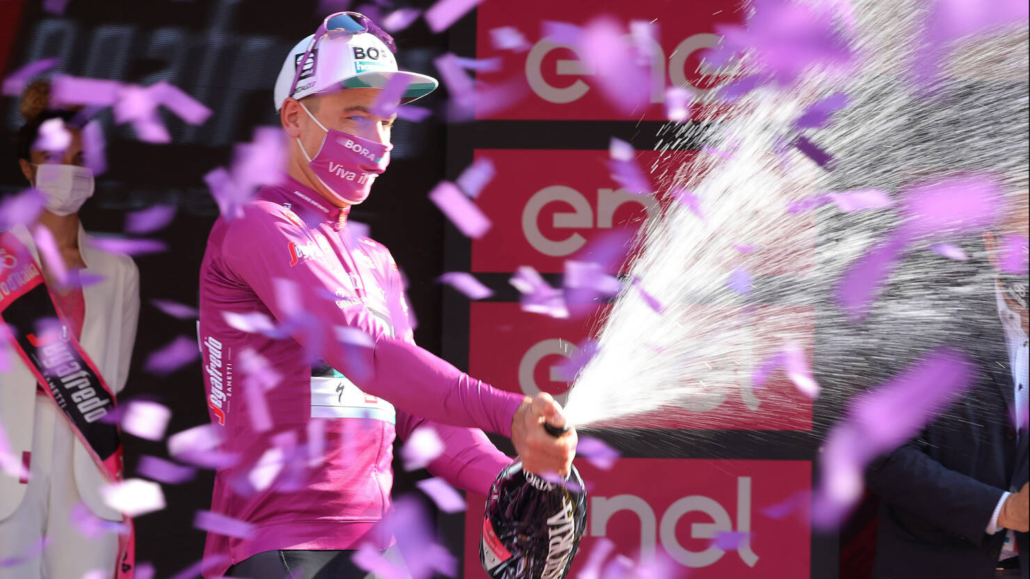 Impressive Team Performance, Stage Win and Maglia Ciclamo for Peter Sagan. Impressive Team Performance, Stage Win and Maglia Ciclamo for Peter Sagan.