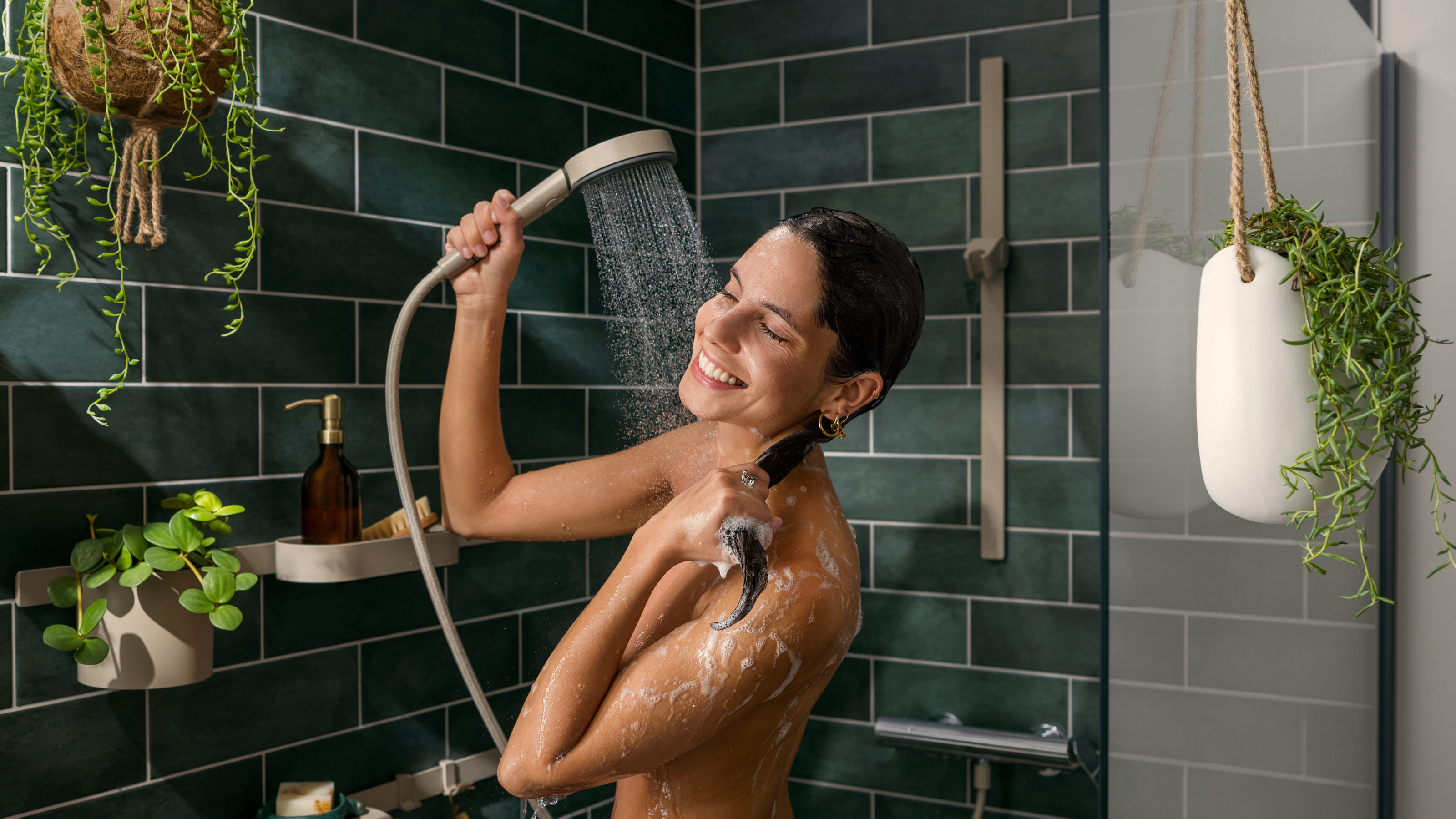 hansgrohe Pulsify Planet Edition Made From Recycled Material