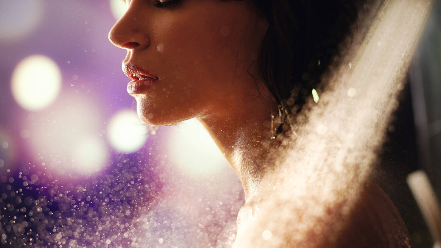 Innovative shower sprays and shower pleasure by Hansgrohe. Innovative shower sprays and shower pleasure by Hansgrohe.