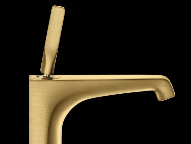 Perfect for the project business: golden lavatory faucet. Perfect for the project business: golden lavatory faucet.
