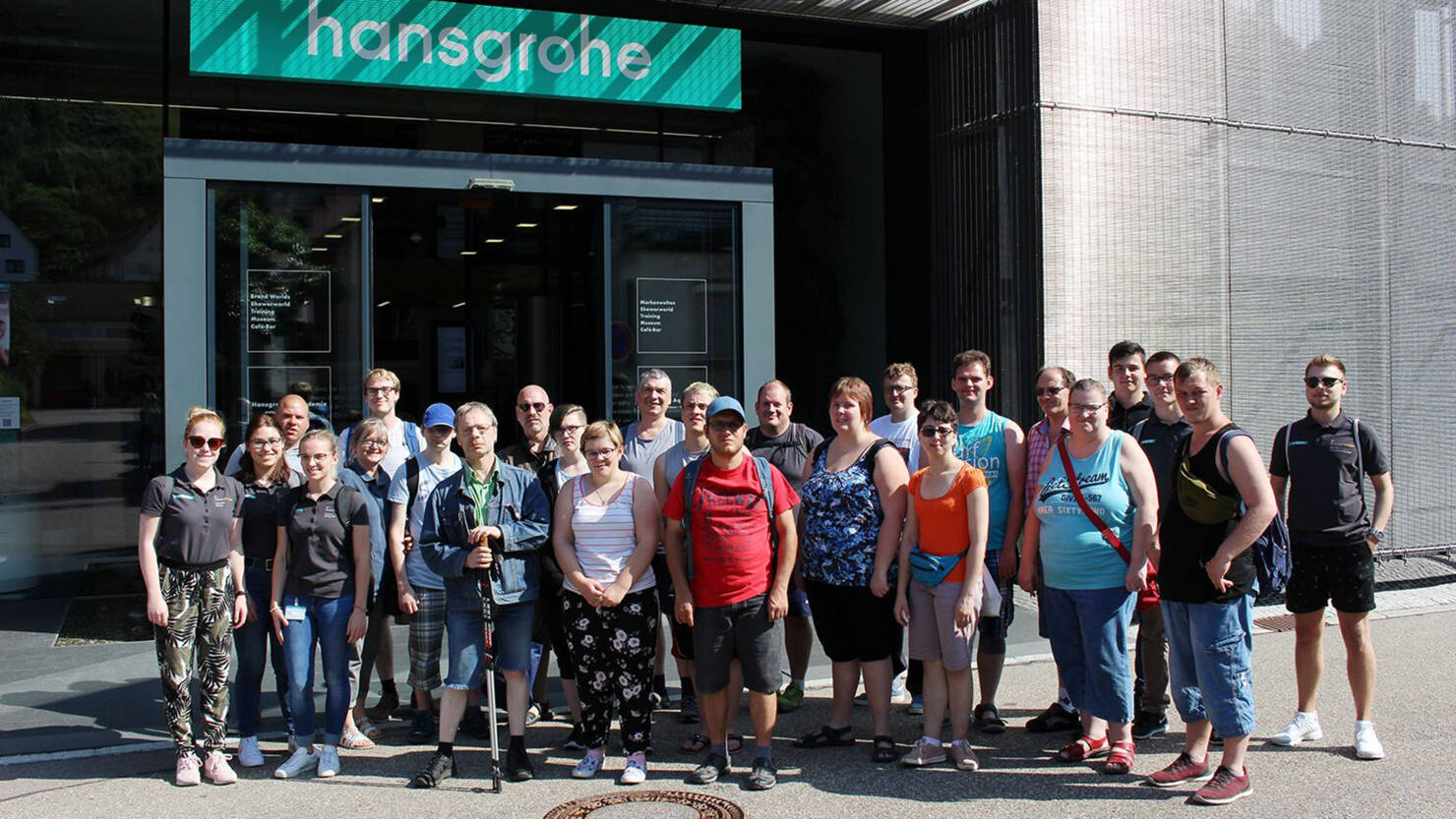 CSR: Hansgrohe trainees are very committed. CSR: Hansgrohe trainees are very committed.