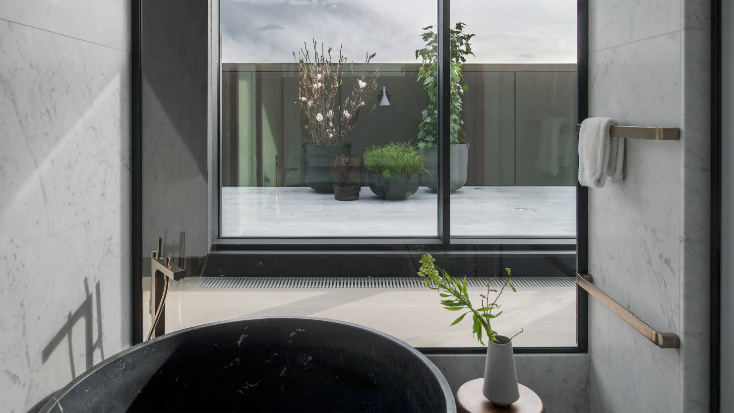 Hotel reference with AXOR design faucets. Hotel reference with AXOR design faucets.