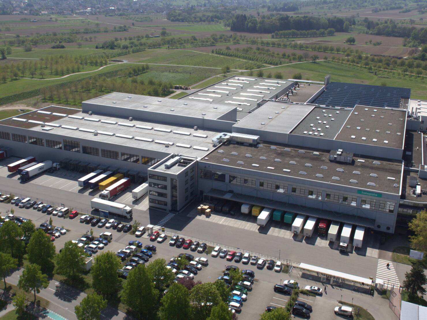 Kontakt und Anfahrtsskizze zum Hansgrohe Werk in Offenburg. Kontakt und Anfahrtsskizze zum Hansgrohe Werk in Offenburg.