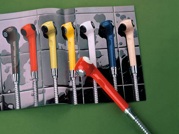 Brachte Farbe ins Bad: die Tri-bel Handbrause von 1974. Brachte Farbe ins Bad: die Tri-bel Handbrause von 1974.