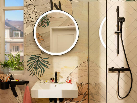 Mat siyah hansgrohe Vernis Blend duş seti.